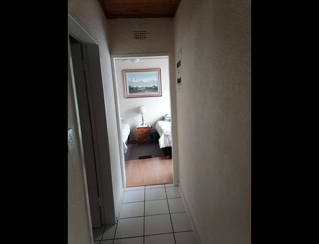 3 BEDROOM APARTMENT FOR SALE IN BOKSBURG SOUTH